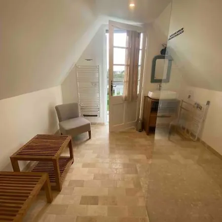 Maison Spacieuse Grand Jardin Clos Belle Terrasse Amenagee Parling 2 Kms Plage D'arromanches Proche Bayeux Et Plages Du Debarquement Траси-сюр-Мер