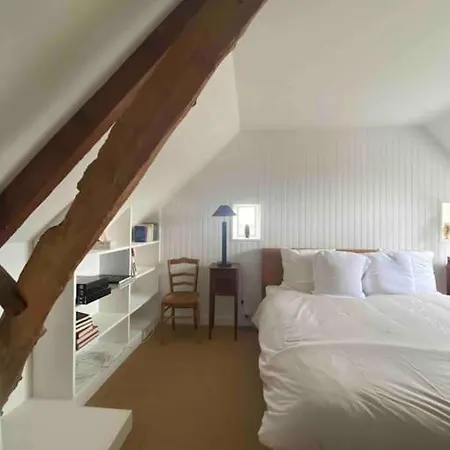 Maison Spacieuse Grand Jardin Clos Belle Terrasse Amenagee Parling 2 Kms Plage D'arromanches Proche Bayeux Et Plages Du Debarquement Дом отдыха