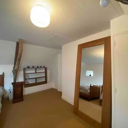 Дом отдыха Maison Spacieuse Grand Jardin Clos Belle Terrasse Amenagee Parling 2 Kms Plage D'arromanches Proche Bayeux Et Plages Du Debarquement *