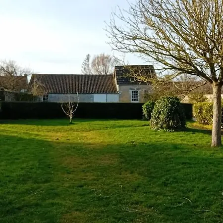Maison Spacieuse Grand Jardin Clos Belle Terrasse Amenagee Parling 2 Kms Plage D'arromanches Proche Bayeux Et Plages Du Debarquement Дом отдыха Траси-сюр-Мер