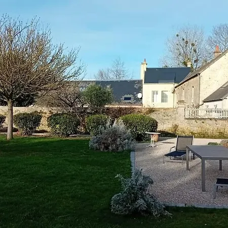Maison Spacieuse Grand Jardin Clos Belle Terrasse Amenagee Parling 2 Kms Plage D'arromanches Proche Bayeux Et Plages Du Debarquement