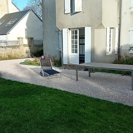 Maison Spacieuse Grand Jardin Clos Belle Terrasse Amenagee Parling 2 Kms Plage D'arromanches Proche Bayeux Et Plages Du Debarquement * Tracy-sur-Mer
